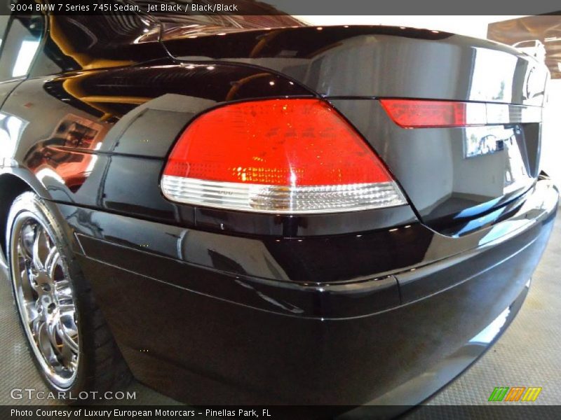 Jet Black / Black/Black 2004 BMW 7 Series 745i Sedan