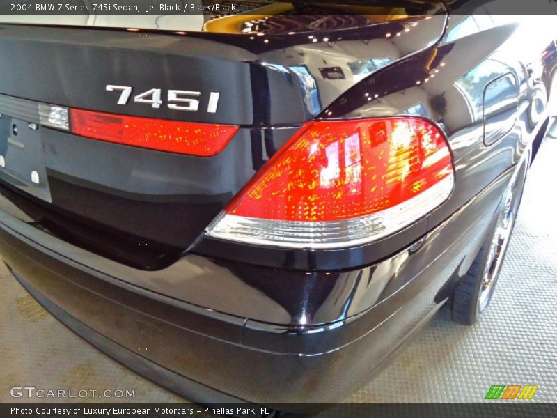 Jet Black / Black/Black 2004 BMW 7 Series 745i Sedan