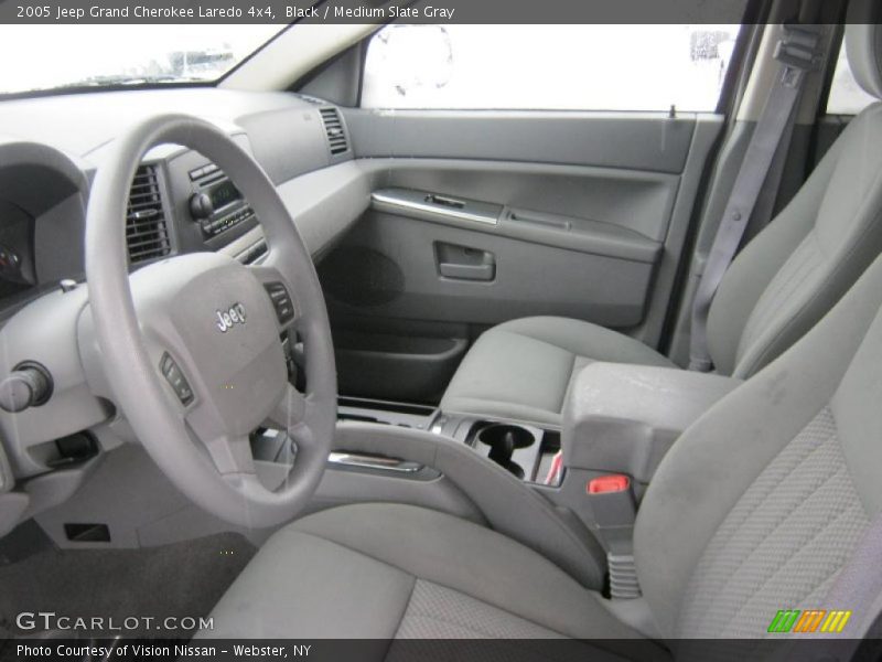 Black / Medium Slate Gray 2005 Jeep Grand Cherokee Laredo 4x4