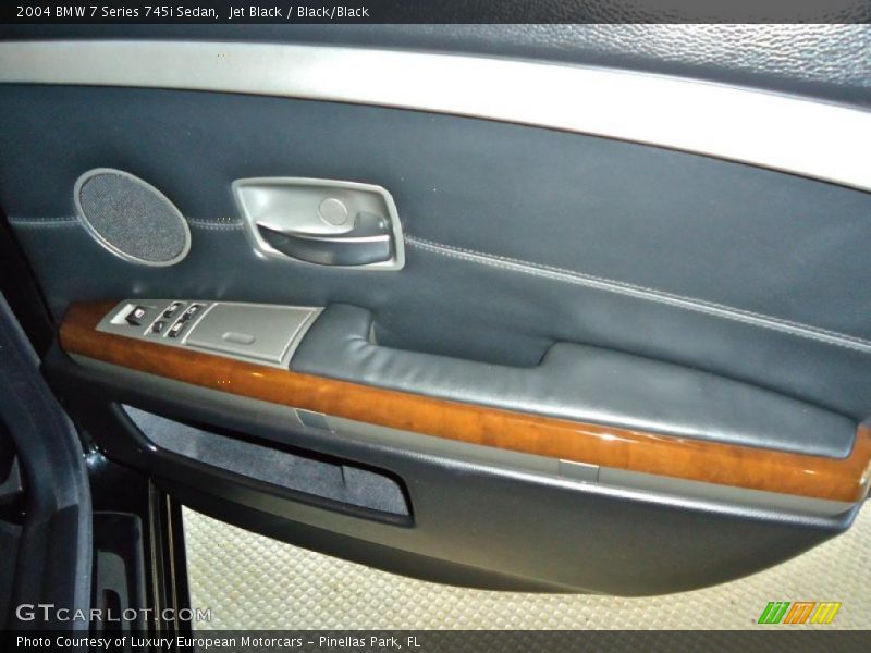 Jet Black / Black/Black 2004 BMW 7 Series 745i Sedan