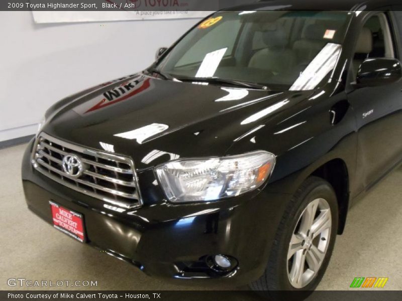 Black / Ash 2009 Toyota Highlander Sport