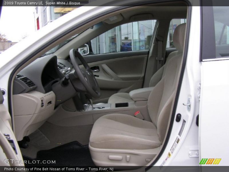 Super White / Bisque 2009 Toyota Camry LE