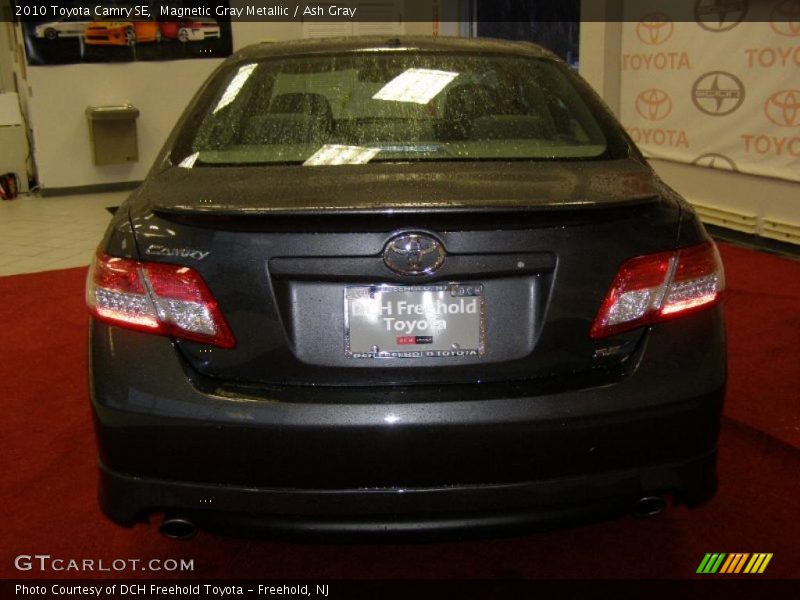 Magnetic Gray Metallic / Ash Gray 2010 Toyota Camry SE