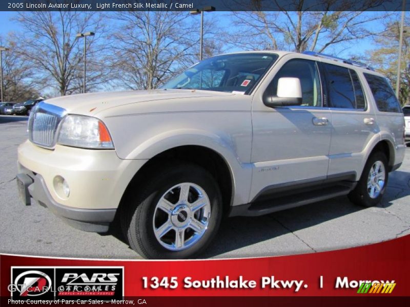 Light French Silk Metallic / Camel 2005 Lincoln Aviator Luxury