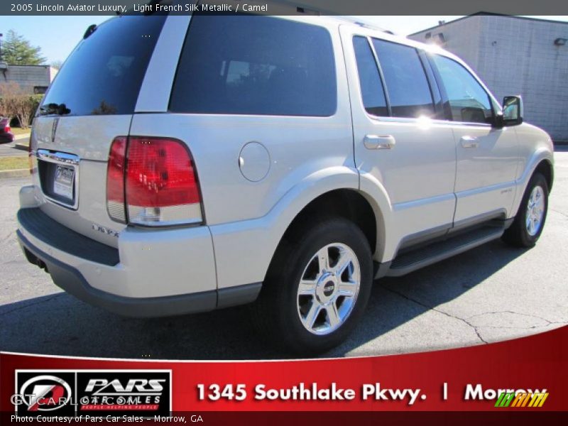 Light French Silk Metallic / Camel 2005 Lincoln Aviator Luxury