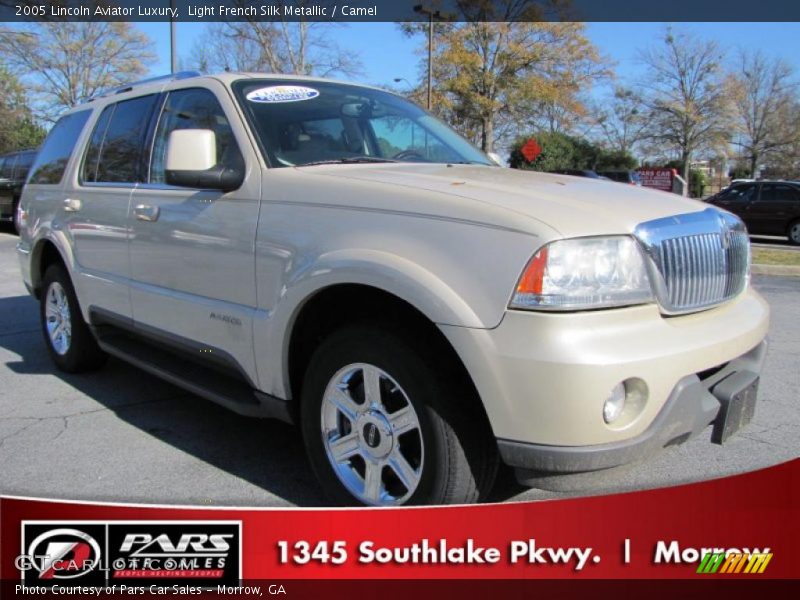 Light French Silk Metallic / Camel 2005 Lincoln Aviator Luxury