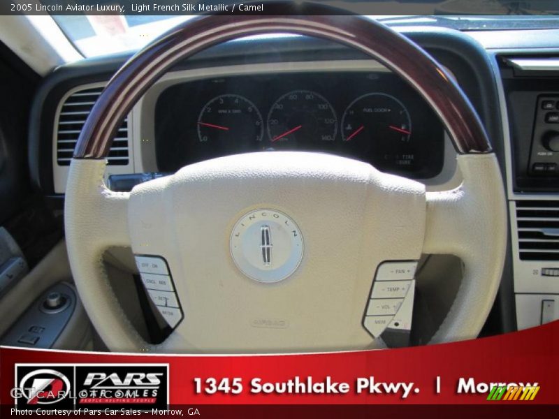 Light French Silk Metallic / Camel 2005 Lincoln Aviator Luxury