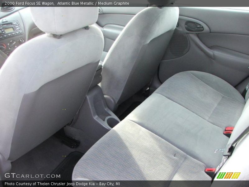  2000 Focus SE Wagon Medium Graphite Interior