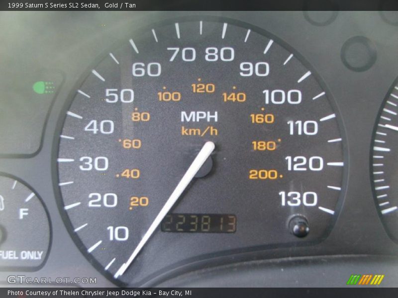 Gold / Tan 1999 Saturn S Series SL2 Sedan