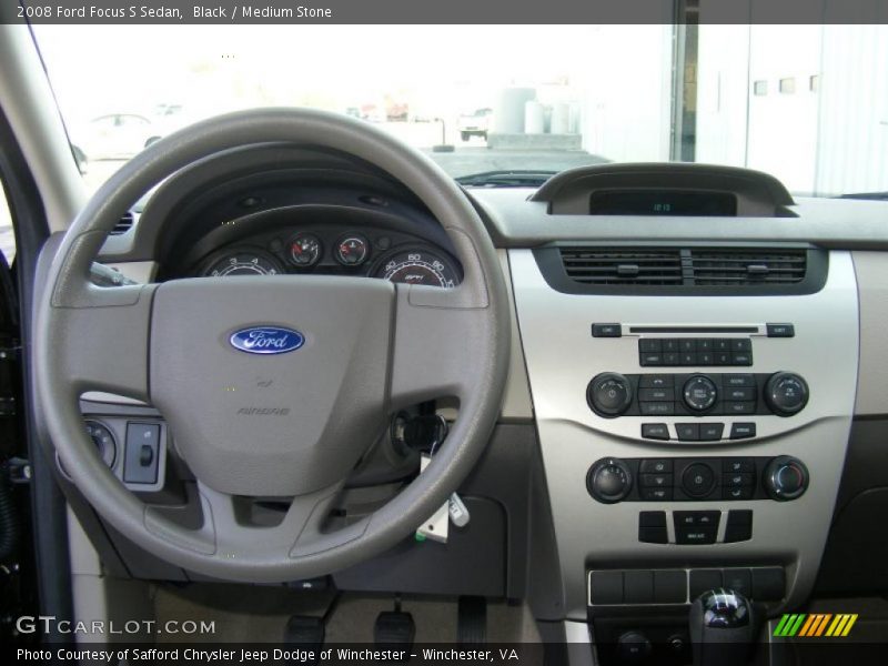 Controls of 2008 Focus S Sedan