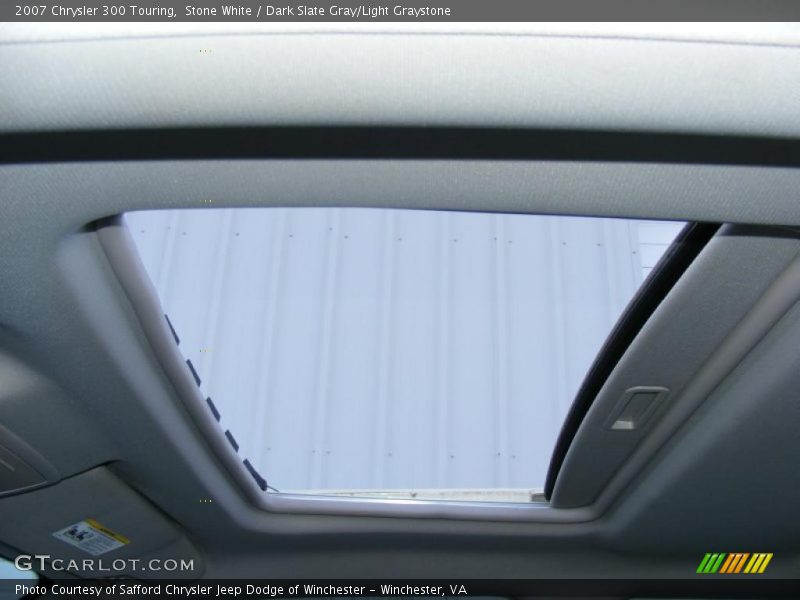 Sunroof of 2007 300 Touring