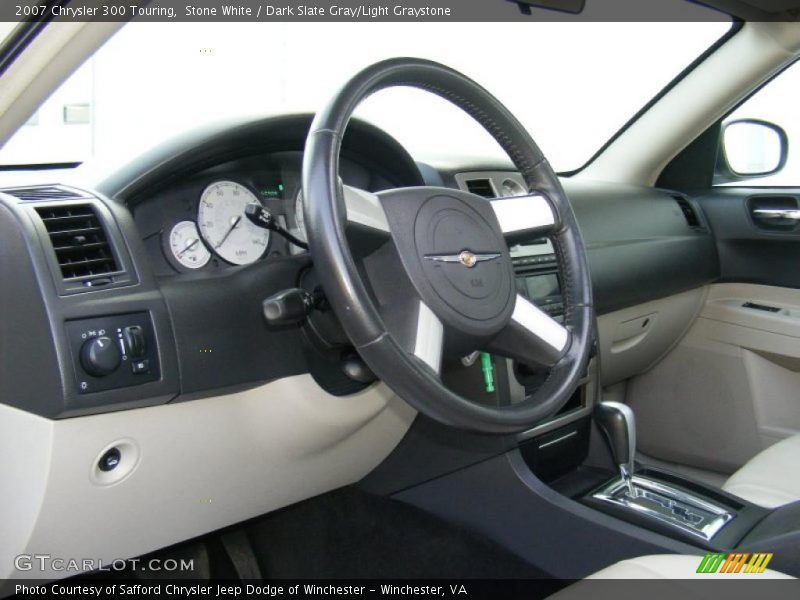 Dashboard of 2007 300 Touring