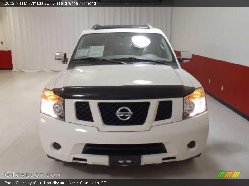 Blizzard White / Almond 2009 Nissan Armada SE