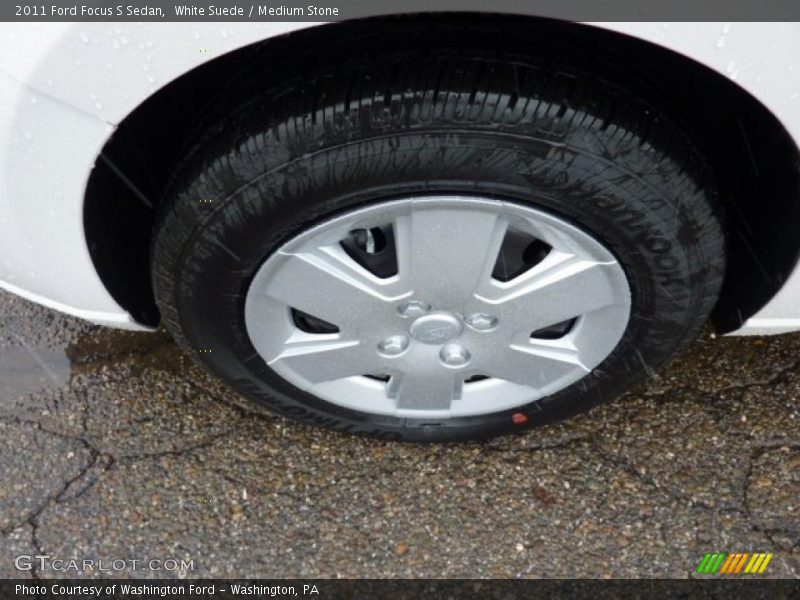 White Suede / Medium Stone 2011 Ford Focus S Sedan