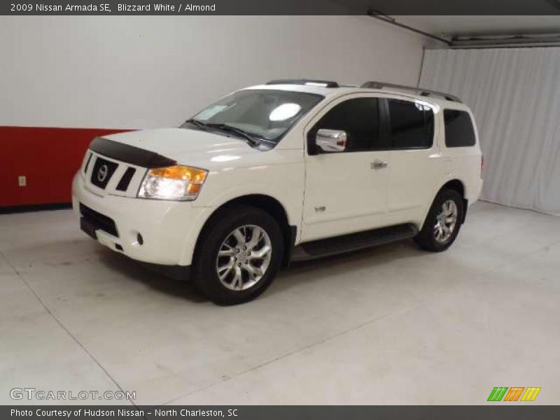 Blizzard White / Almond 2009 Nissan Armada SE
