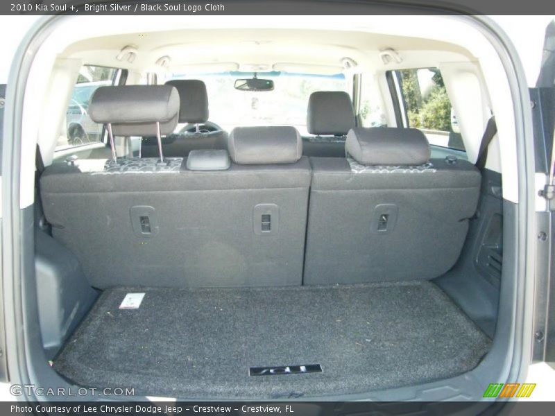 Bright Silver / Black Soul Logo Cloth 2010 Kia Soul +