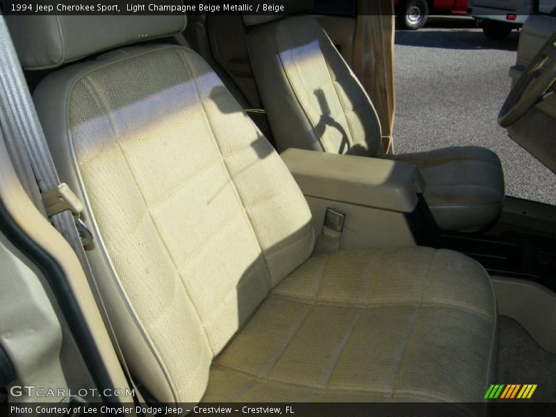 Light Champagne Beige Metallic / Beige 1994 Jeep Cherokee Sport
