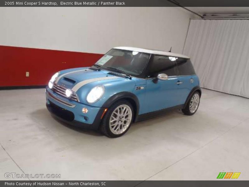 Electric Blue Metallic / Panther Black 2005 Mini Cooper S Hardtop