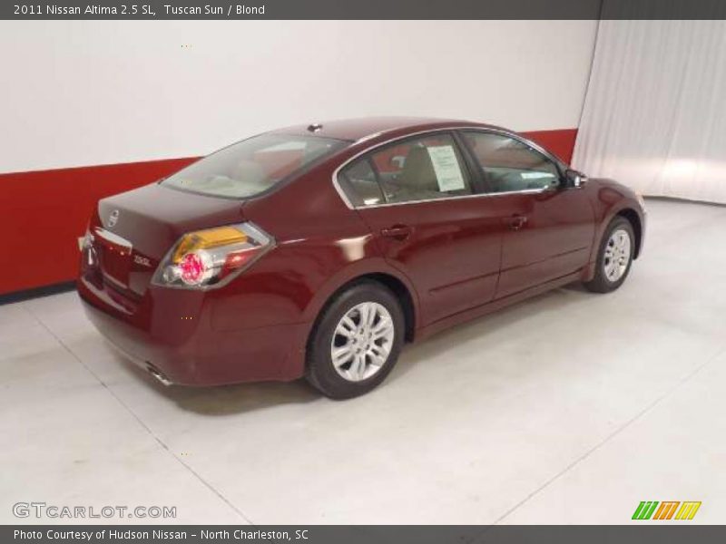 Tuscan Sun / Blond 2011 Nissan Altima 2.5 SL