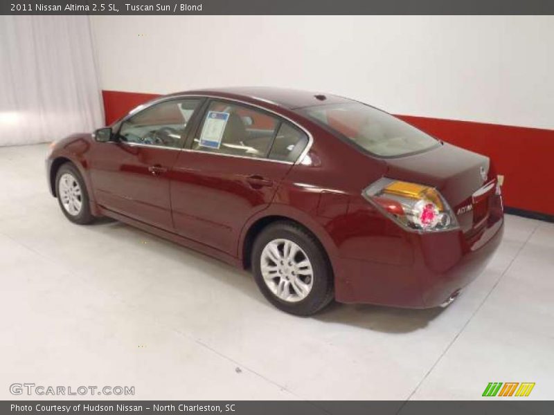 Tuscan Sun / Blond 2011 Nissan Altima 2.5 SL