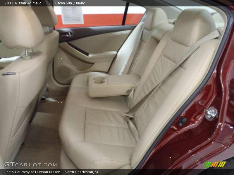 Tuscan Sun / Blond 2011 Nissan Altima 2.5 SL