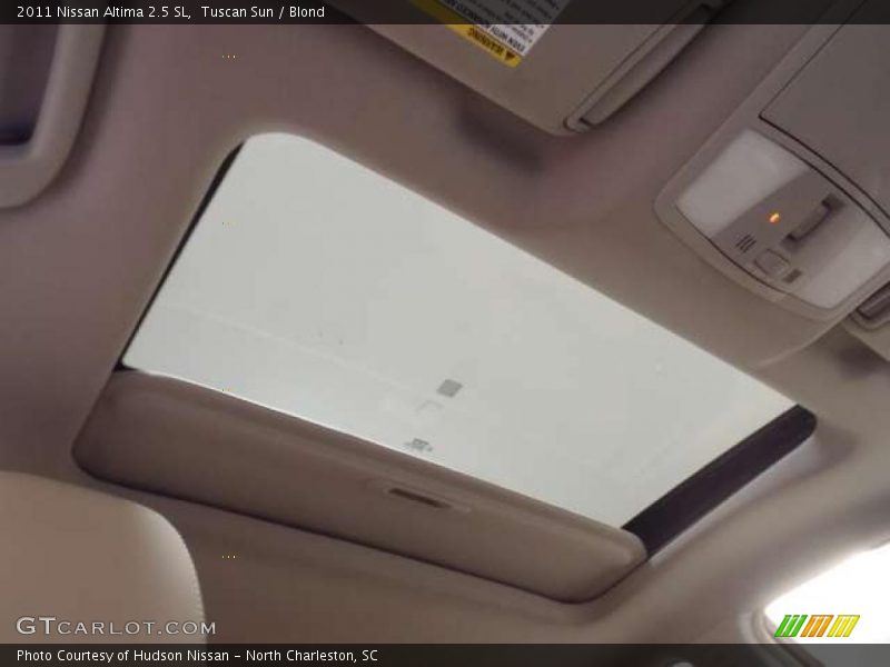 Tuscan Sun / Blond 2011 Nissan Altima 2.5 SL
