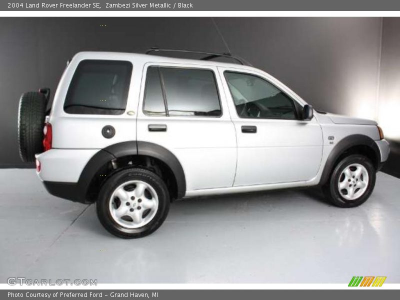 Zambezi Silver Metallic / Black 2004 Land Rover Freelander SE