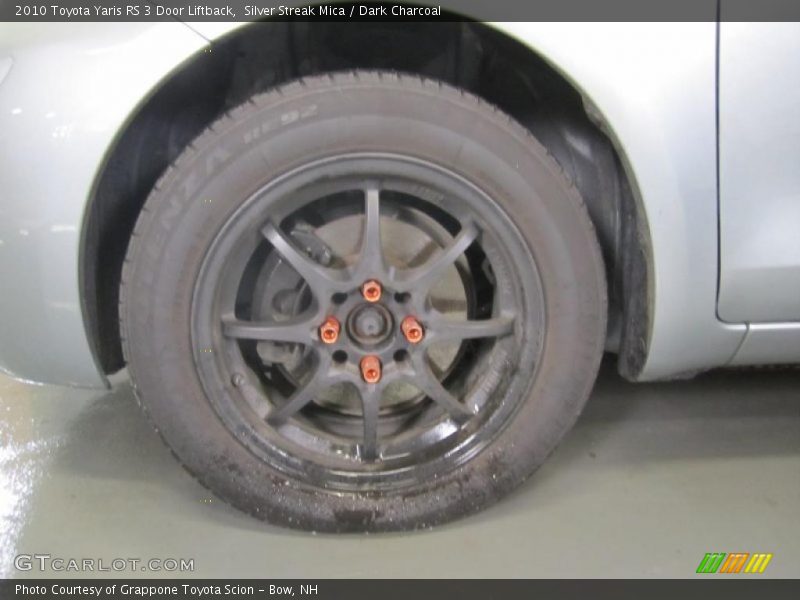Custom Wheels of 2010 Yaris RS 3 Door Liftback