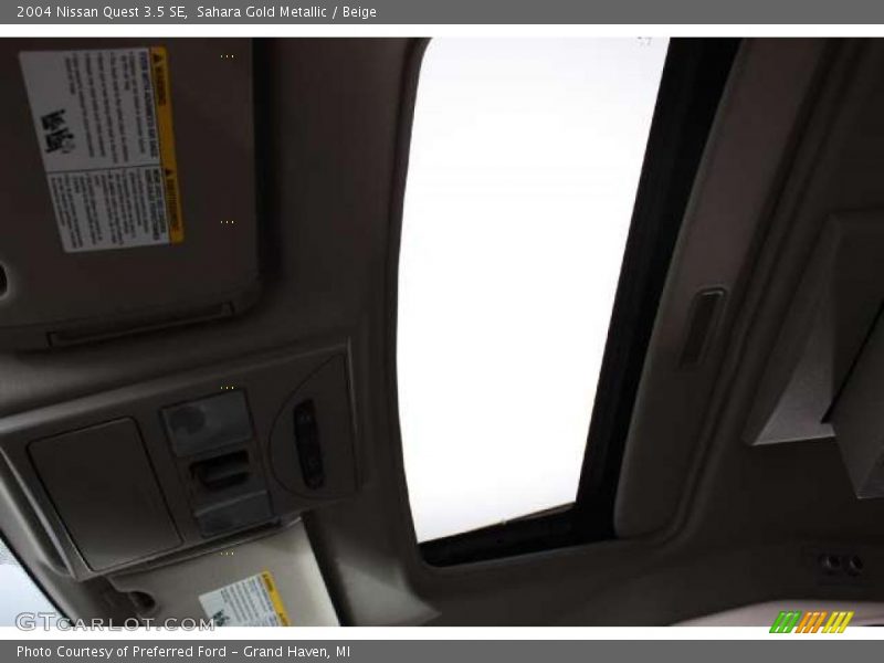 Sahara Gold Metallic / Beige 2004 Nissan Quest 3.5 SE