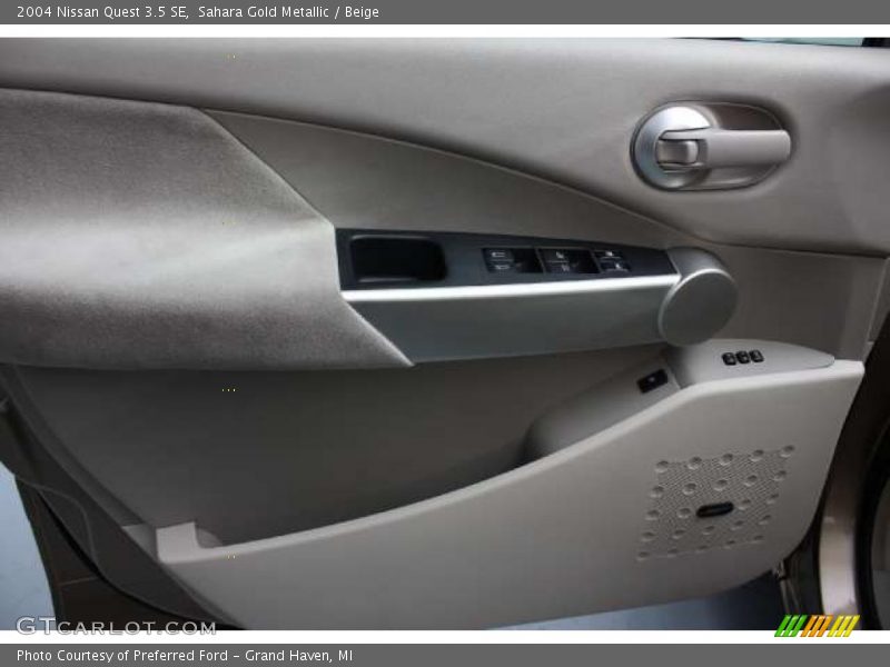 Sahara Gold Metallic / Beige 2004 Nissan Quest 3.5 SE