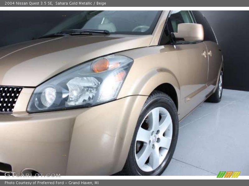 Sahara Gold Metallic / Beige 2004 Nissan Quest 3.5 SE