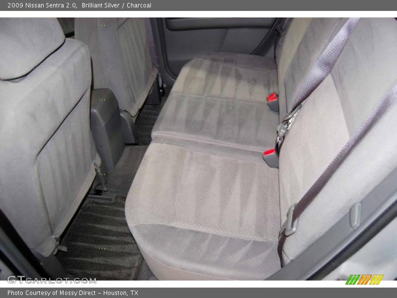 Brilliant Silver / Charcoal 2009 Nissan Sentra 2.0