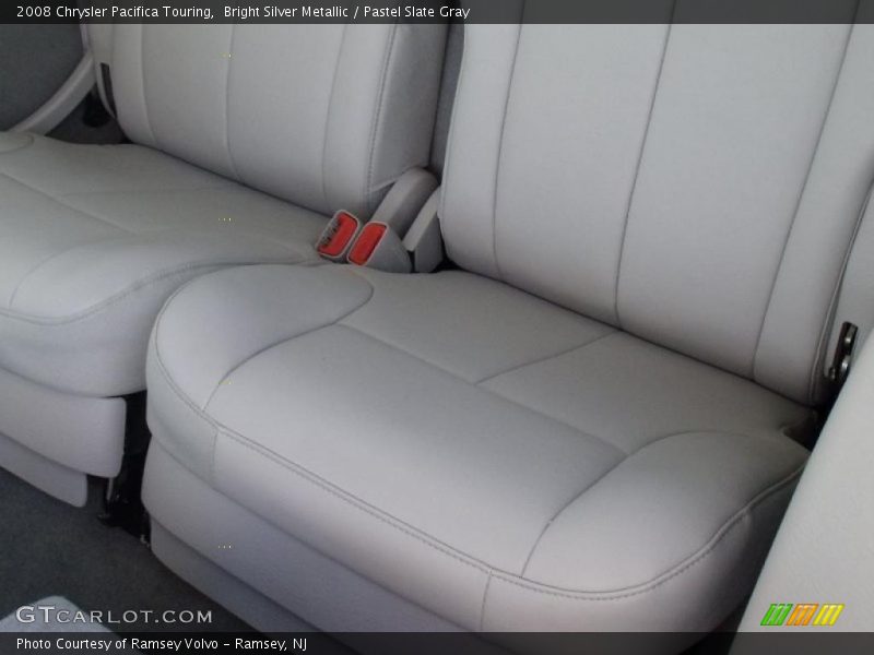 Bright Silver Metallic / Pastel Slate Gray 2008 Chrysler Pacifica Touring
