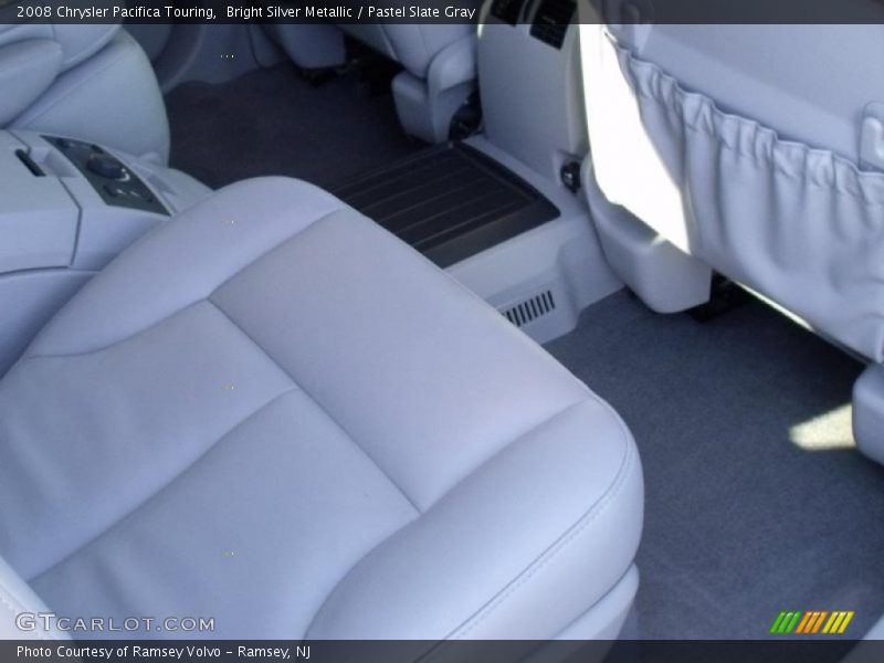Bright Silver Metallic / Pastel Slate Gray 2008 Chrysler Pacifica Touring