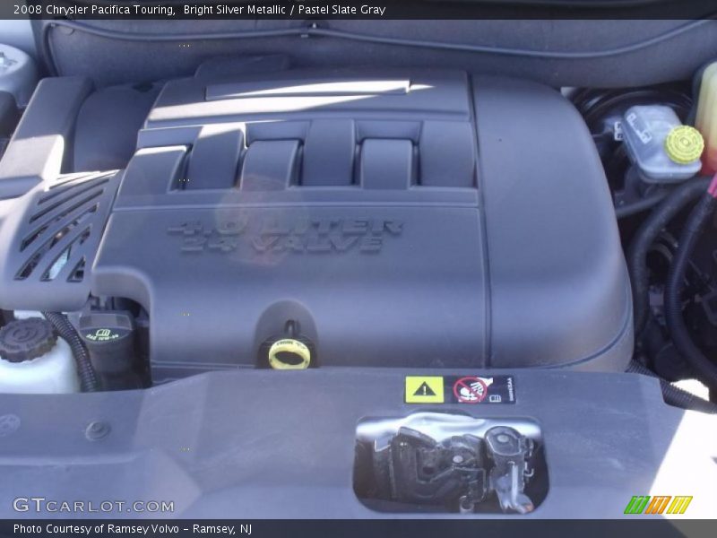Bright Silver Metallic / Pastel Slate Gray 2008 Chrysler Pacifica Touring