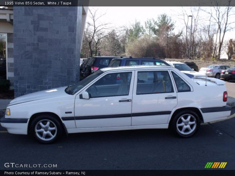 White / Taupe 1995 Volvo 850 Sedan