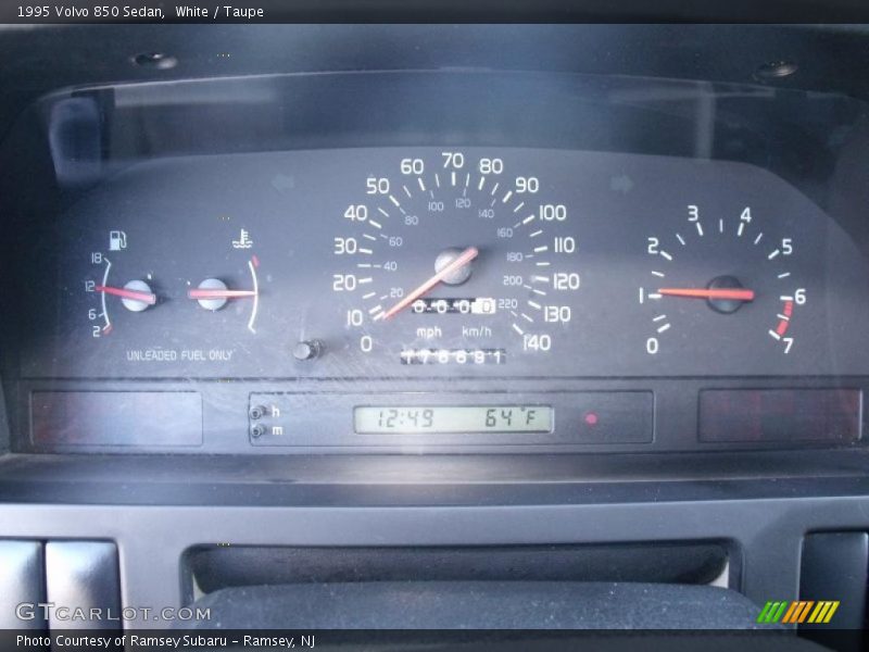 White / Taupe 1995 Volvo 850 Sedan