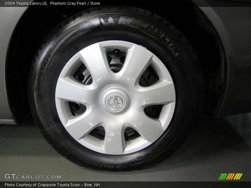 Phantom Gray Pearl / Stone 2004 Toyota Camry LE