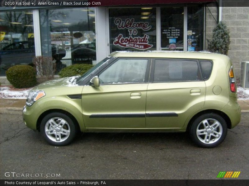 Alien Green / Black Soul Logo Cloth 2010 Kia Soul +