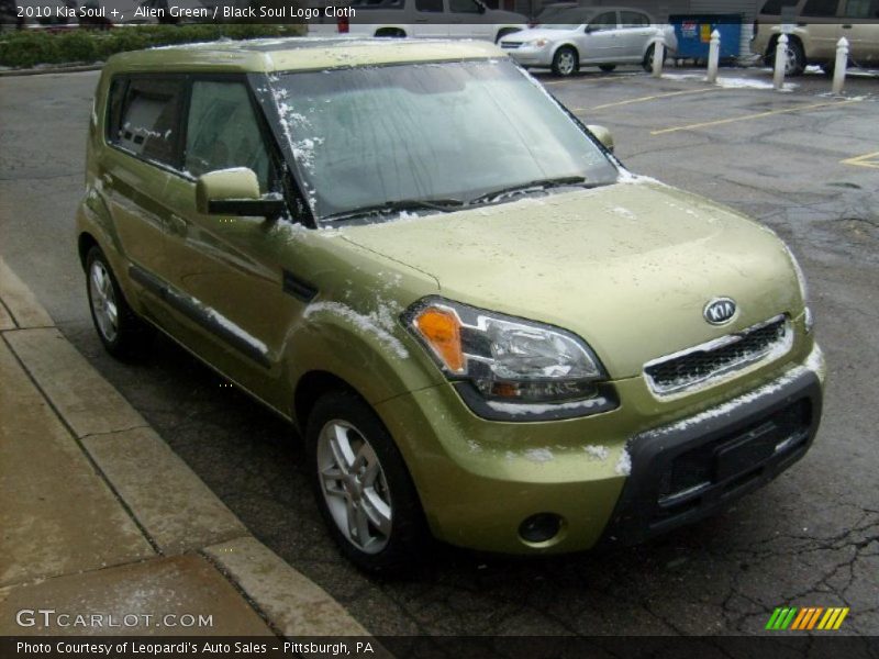 Alien Green / Black Soul Logo Cloth 2010 Kia Soul +