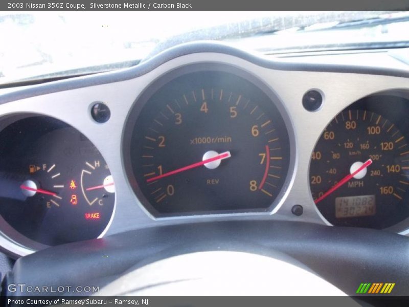 Silverstone Metallic / Carbon Black 2003 Nissan 350Z Coupe