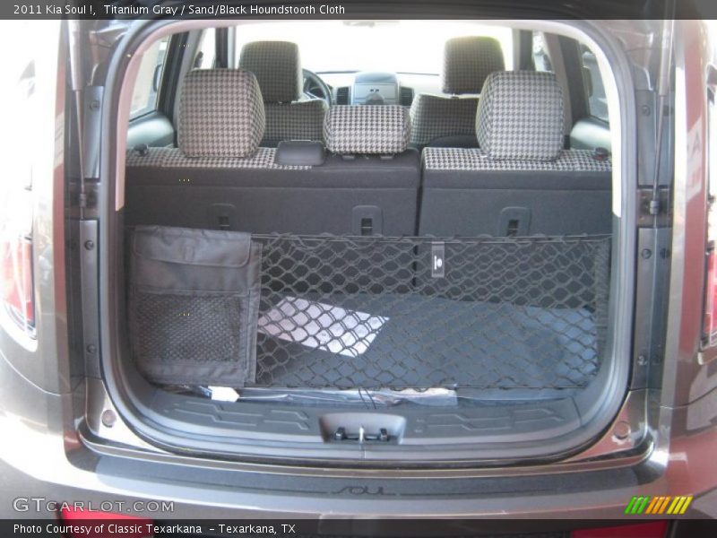 Titanium Gray / Sand/Black Houndstooth Cloth 2011 Kia Soul !