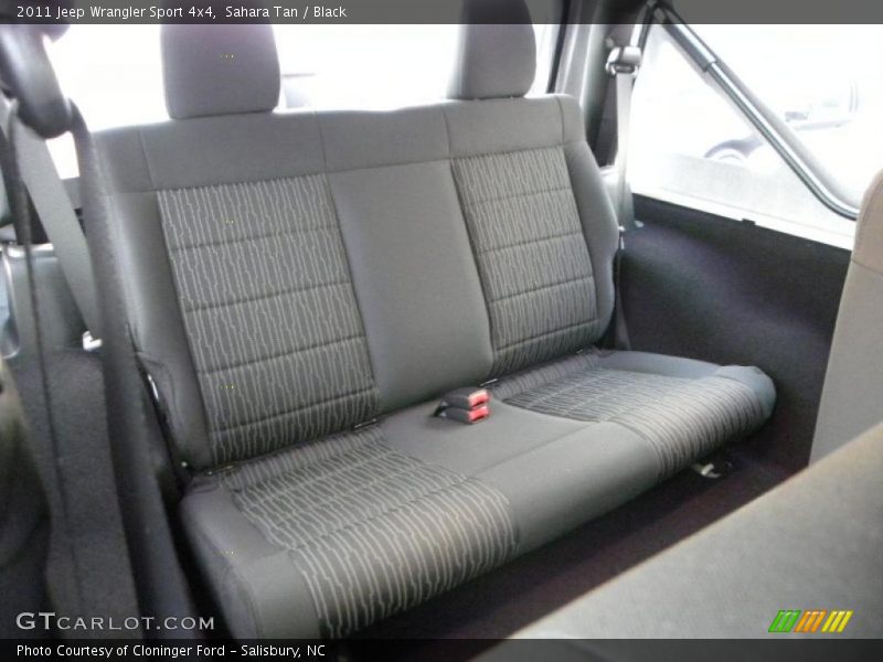 Sahara Tan / Black 2011 Jeep Wrangler Sport 4x4