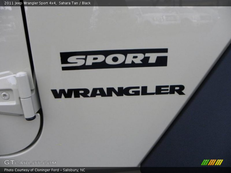 Sahara Tan / Black 2011 Jeep Wrangler Sport 4x4