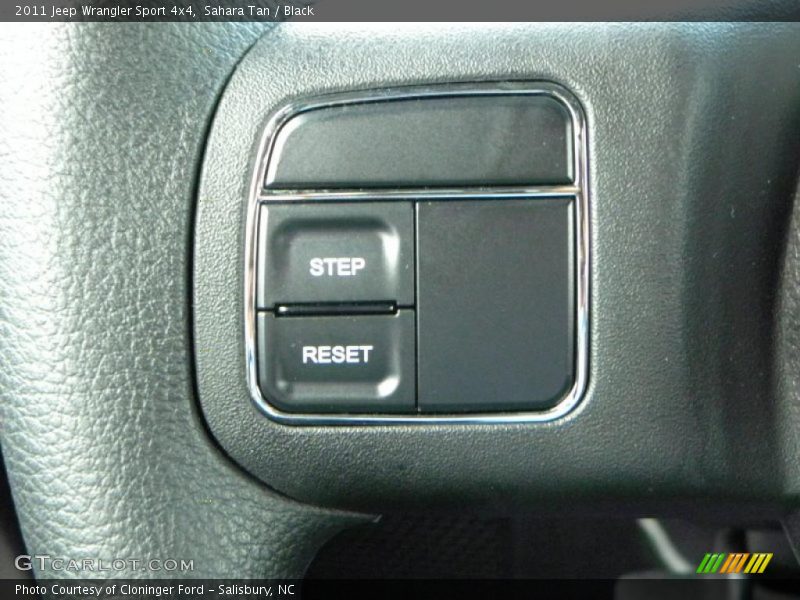 Sahara Tan / Black 2011 Jeep Wrangler Sport 4x4