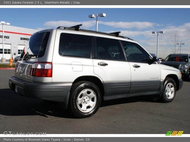Silverthorn Metallic / Gray 2001 Subaru Forester 2.5 L