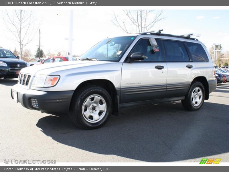 Silverthorn Metallic / Gray 2001 Subaru Forester 2.5 L