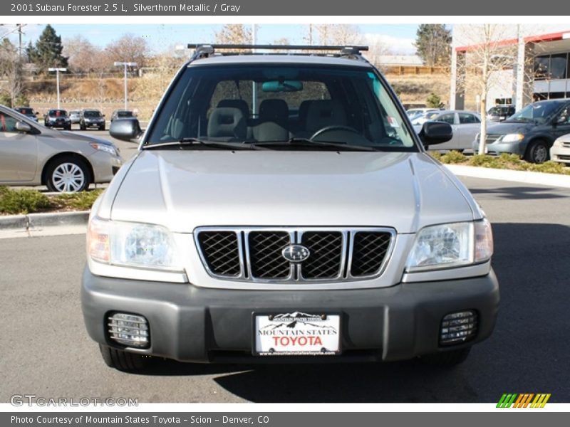 Silverthorn Metallic / Gray 2001 Subaru Forester 2.5 L