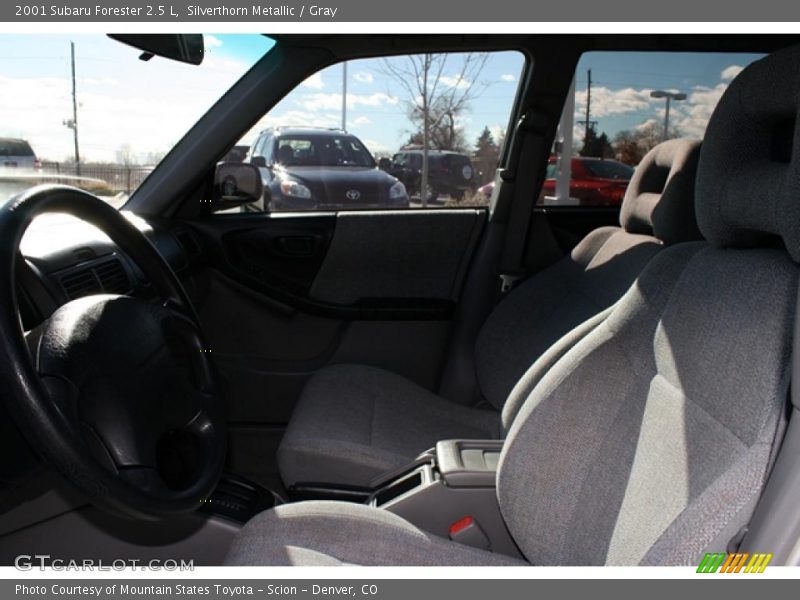 Silverthorn Metallic / Gray 2001 Subaru Forester 2.5 L