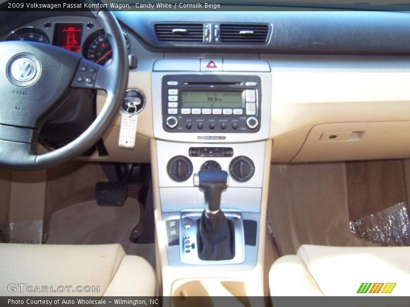 Candy White / Cornsilk Beige 2009 Volkswagen Passat Komfort Wagon